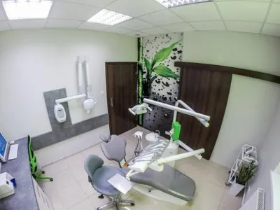 lek. dent. Grzegorz Morawski, Stomatolog